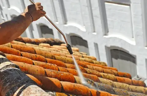 Nettoyage de toitures - Saint-Derrien